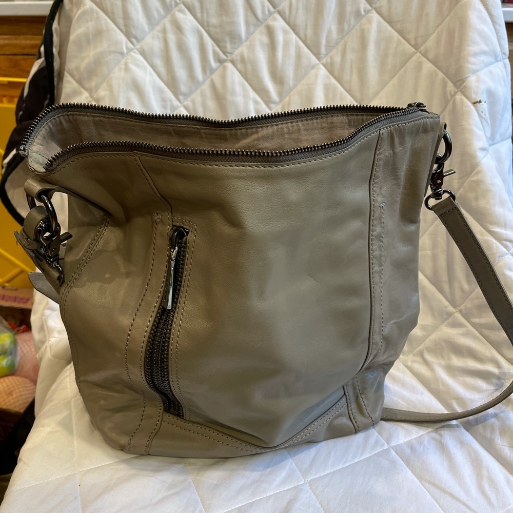 Medium Frye purse